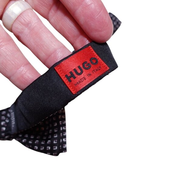 NWT Hugo Boss Men's Dressy Bow Tie With Jacquard Pattern Black 100% Silk - Picture 4 of 8